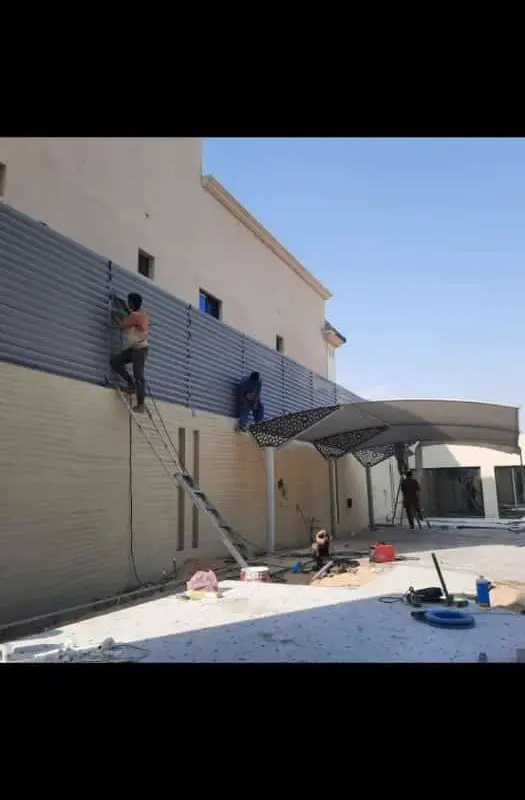 تركيب سواتر حديد للمداخل والأسوار