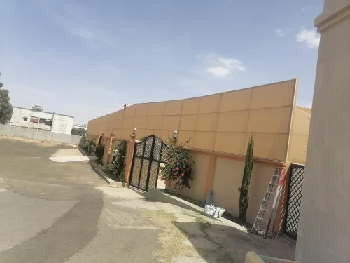 سواتر قماش للمداخل والأسطح