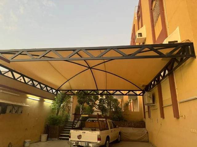 تركيب مظلات مواقف سيارات للمشاريع والشركات